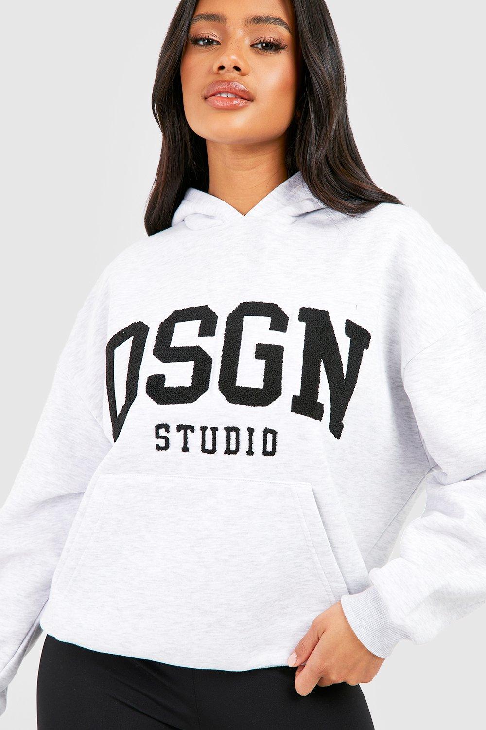 Woman script all online over print oversized hoodie